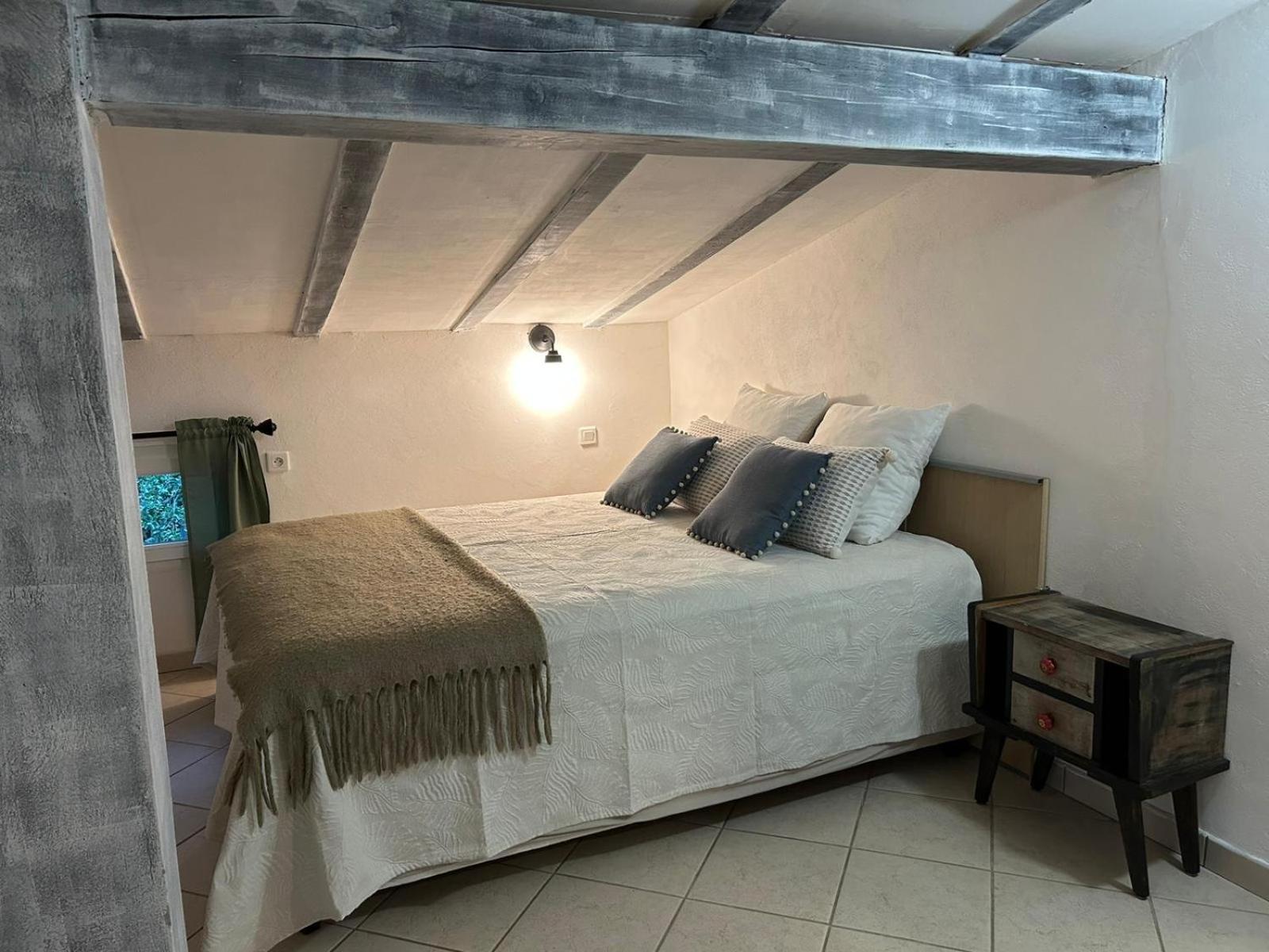 Residence Gabrielle Le Cannet Des Maures Exterior foto
